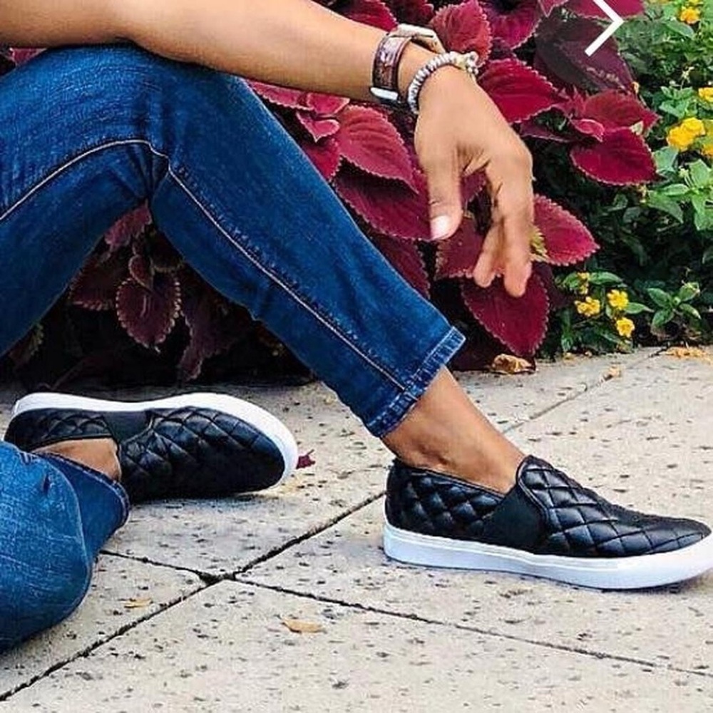 Steve Madden ECENTRCQ Quilted Slip-On Sneakers | 8.5 🖤🐼